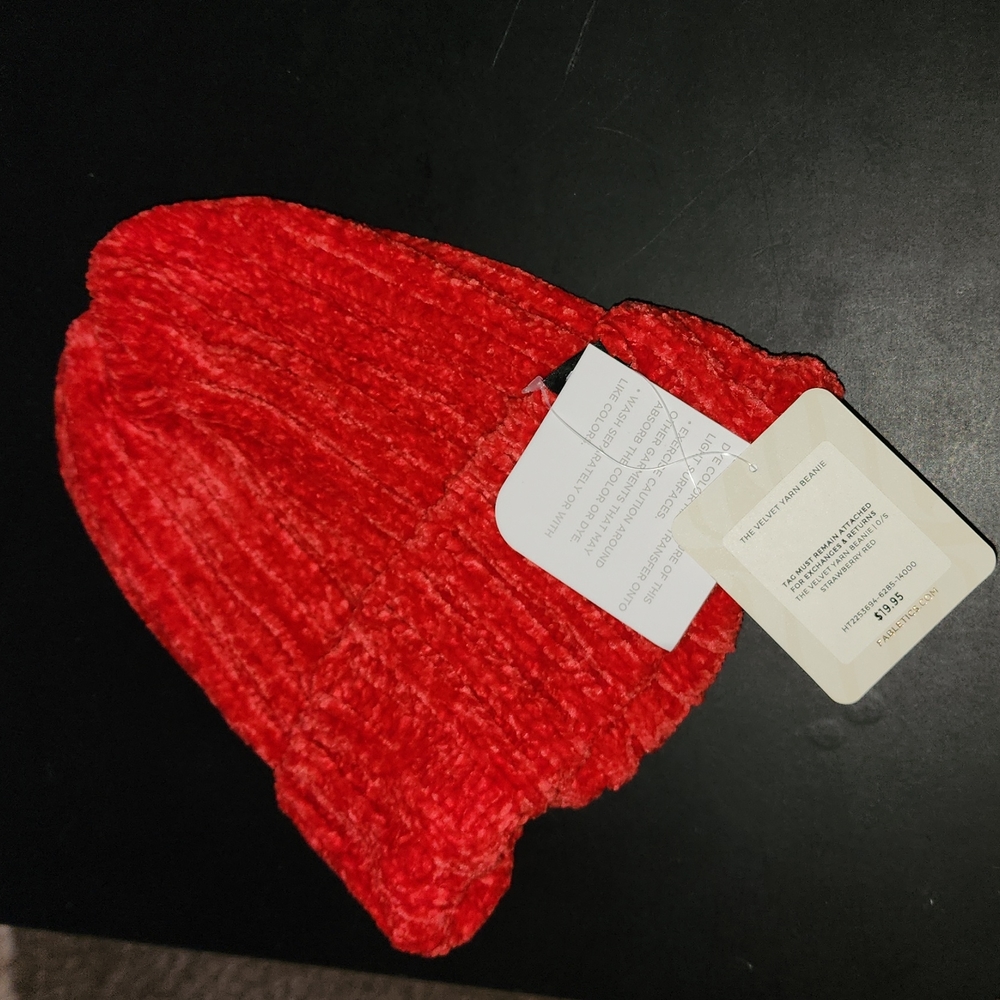 NEW Fabletics Beanie